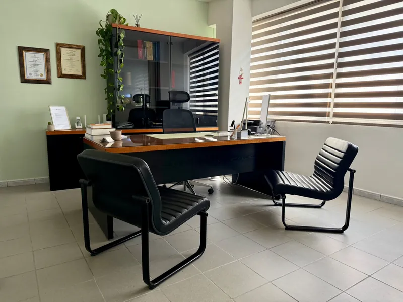 Γραφείο ιατρού - Κωνσταντίνος Πολυχρονίδης - Νευρολόγος Κατερίνη